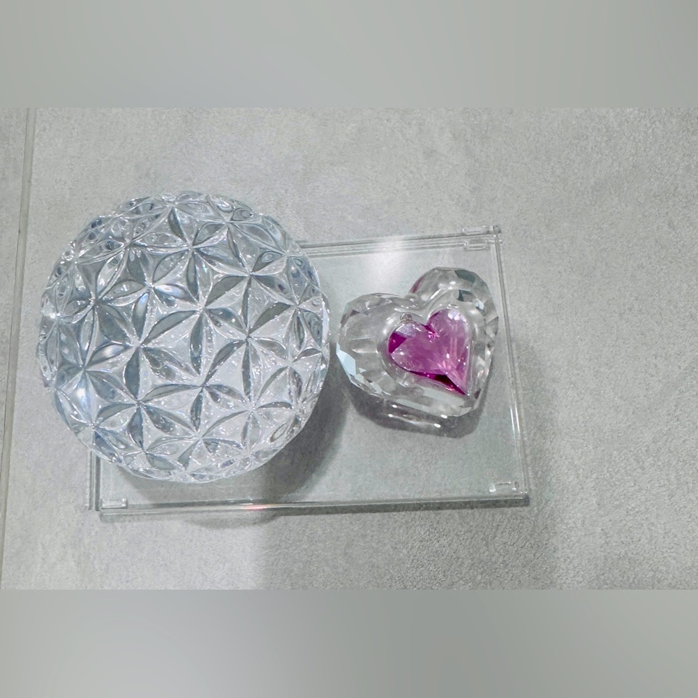 Crystal Sphere and Heart Set Decorative Swarovski spherical ball vs waterford